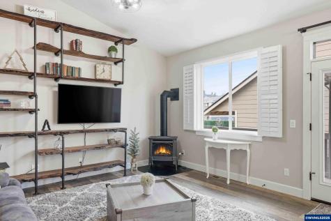 112 Summit View Avenue SE Salem OR 97306