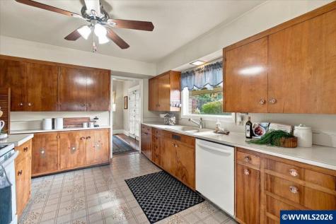 760 S Main Street Independence OR 97351