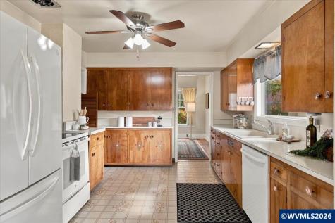 760 S Main Street Independence OR 97351