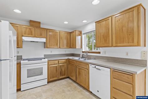 4451 Ocean Avenue NE Salem OR 97301