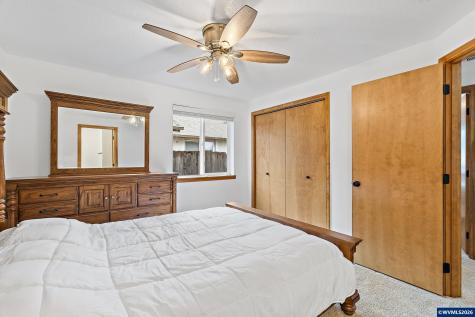 4451 Ocean Avenue NE Salem OR 97301