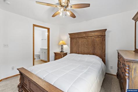 4451 Ocean Avenue NE Salem OR 97301