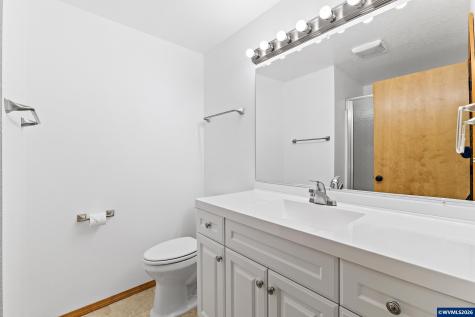 4451 Ocean Avenue NE Salem OR 97301