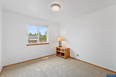 4451 Ocean Avenue NE Salem OR 97301