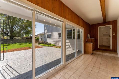 1235 Walnut Street SW Albany OR 97321