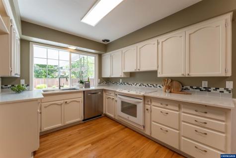 1235 Walnut Street SW Albany OR 97321