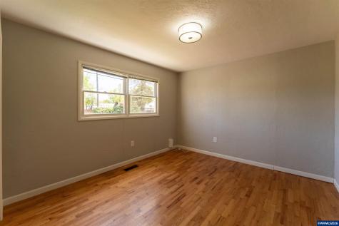 1235 Walnut Street SW Albany OR 97321
