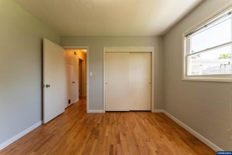 1235 Walnut Street SW Albany OR 97321
