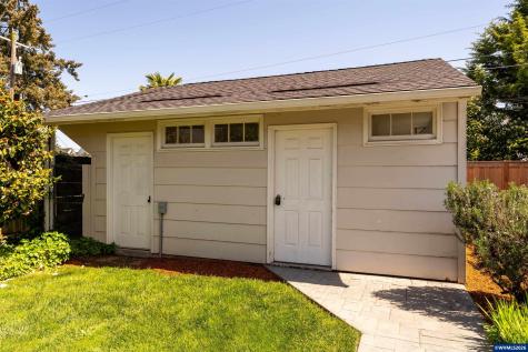 1235 Walnut Street SW Albany OR 97321