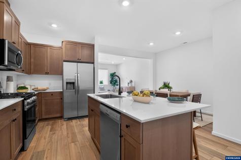 514 E Traverse Road Woodburn OR 97071