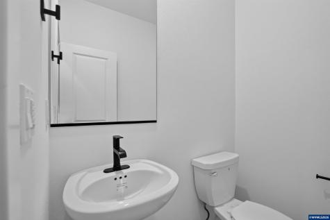 514 E Traverse Road Woodburn OR 97071