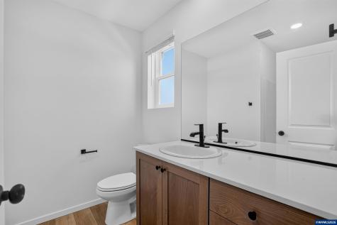 514 E Traverse Road Woodburn OR 97071