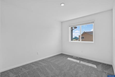 514 E Traverse Road Woodburn OR 97071