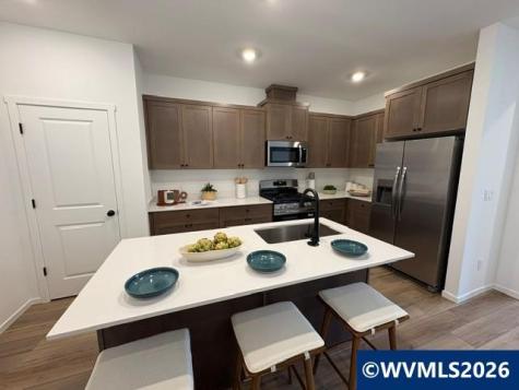 514 E Traverse Road Woodburn OR 97071