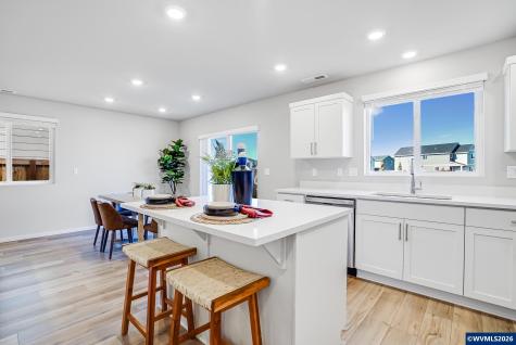1544 Brown Street Woodburn OR 97071