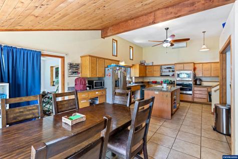 2784 Ballyntyne Road S Salem OR 97302
