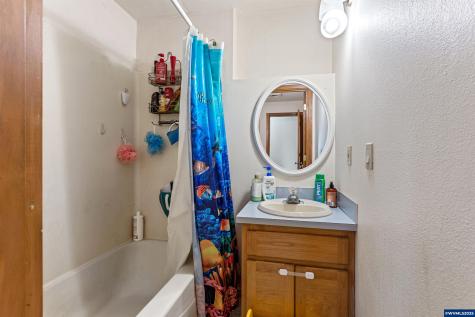 2784 Ballyntyne Road S Salem OR 97302