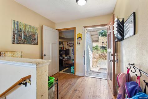 2784 Ballyntyne Road S Salem OR 97302
