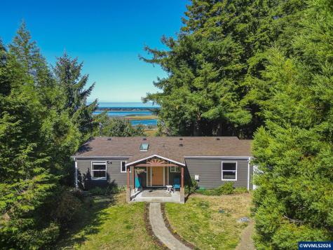 197 S Wells Drive Lincoln City OR 97367