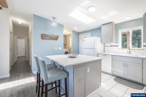 197 S Wells Drive Lincoln City OR 97367
