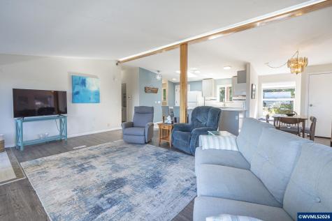 197 S Wells Drive Lincoln City OR 97367