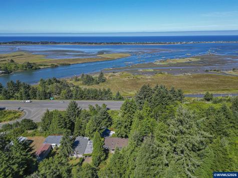 197 S Wells Drive Lincoln City OR 97367