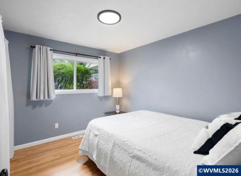 7470 SW Hillcrest Place Beaverton OR 97008