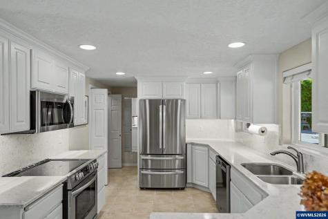 1354 Lea Ann Court NW Salem OR 97304