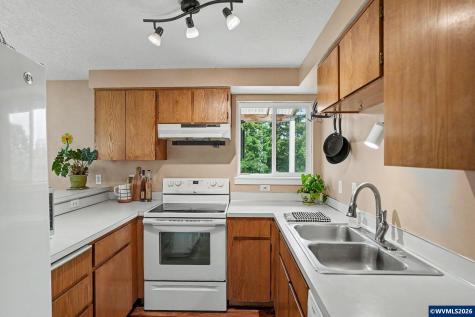 2445 Quail Run Lane S Salem OR 97306