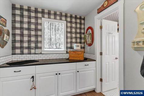 4193 Oakman Street S Salem OR 97004