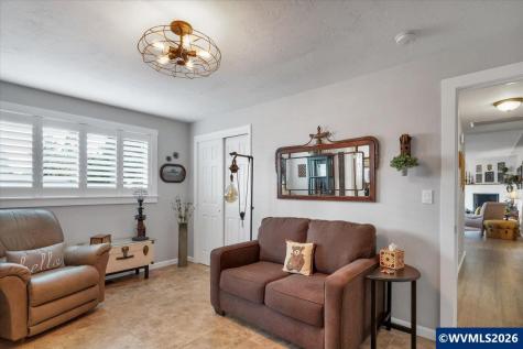 4193 Oakman Street S Salem OR 97004