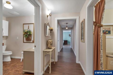4193 Oakman Street S Salem OR 97004