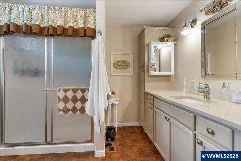 4193 Oakman Street S Salem OR 97004