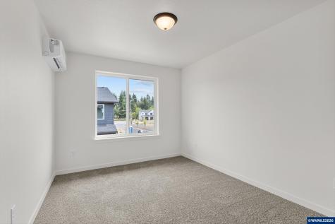 1584 Brown Street Woodburn OR 97071