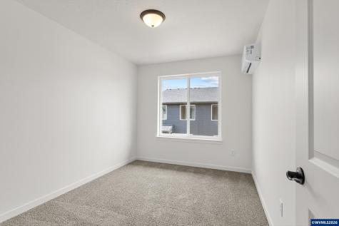 1584 Brown Street Woodburn OR 97071