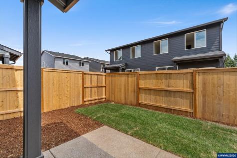 1584 Brown Street Woodburn OR 97071