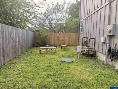 317 SE Sheridan Road Sheridan OR 97378