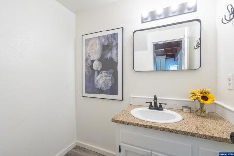 274 NE Powderhorn Drive Corvallis OR 97330