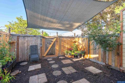 274 NE Powderhorn Drive Corvallis OR 97330
