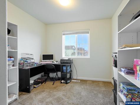 1986 NW 23rd Street Mcminnville OR 97128