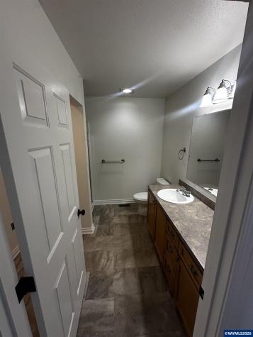 504 Wall Street Silverton OR 97381