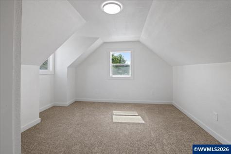 1011 7th Street NW Salem OR 97304