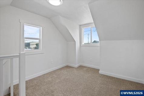 1011 7th Street NW Salem OR 97304