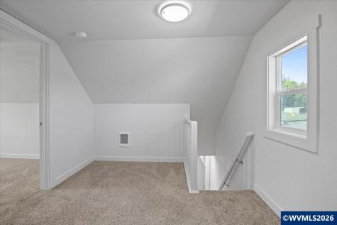 1011 7th Street NW Salem OR 97304