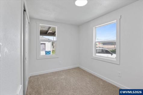 1011 7th Street NW Salem OR 97304
