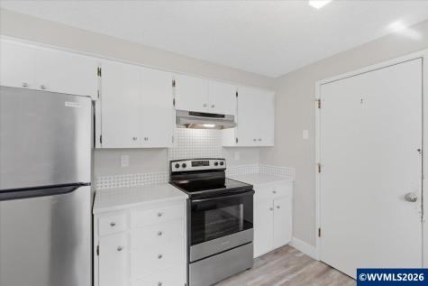 296 46th Avenue SE Salem OR 97317-0000