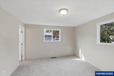 296 46th Avenue SE Salem OR 97317-0000