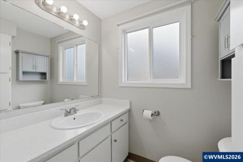 296 46th Avenue SE Salem OR 97317-0000