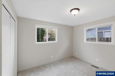296 46th Avenue SE Salem OR 97317-0000