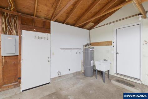 296 46th Avenue SE Salem OR 97317-0000